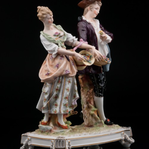 Пара с цветочными корзинами (продавцы цветов), Volkstedt, Германия, 19 в