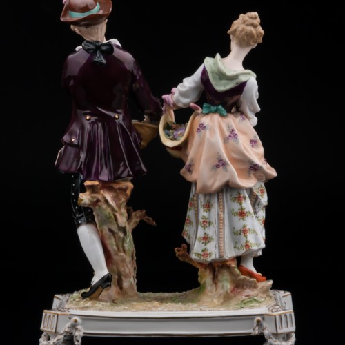 Пара с цветочными корзинами (продавцы цветов), Volkstedt, Германия, 19 в