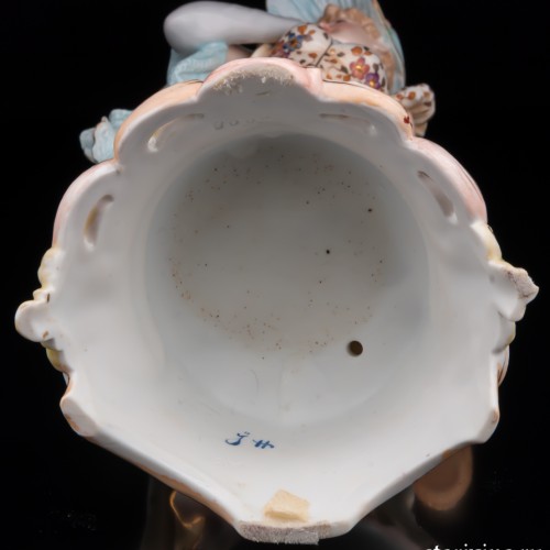 Дама в шляпке с корзинкой, Volkstedt, Германия, 19 в