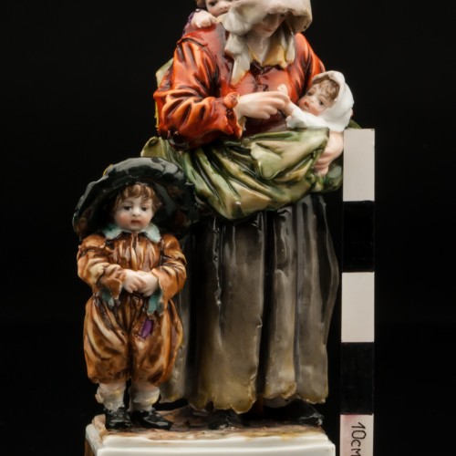 Нищенка с тремя детьми, Volkstedt, Германия, кон. 19 - нач. 20 вв