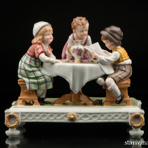 Дети за столом читающие газету, E. A. Muller, Германия, 1920 гг