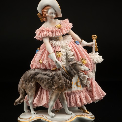 Девушка с зонтом и собакой, кружевная, Volkstedt, Германия, вт. пол. 20 в