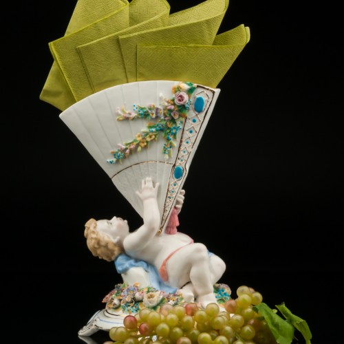 Путти с веером, салфетница, Unger, Schneider & Cie, Германия, 19 в