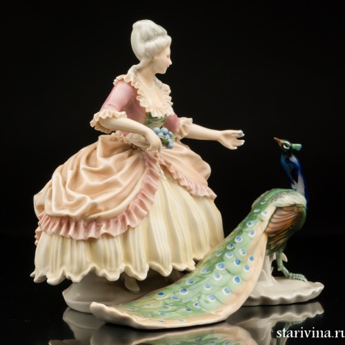 Дама с павлином, Karl Ens, Германия, 1920-30 гг