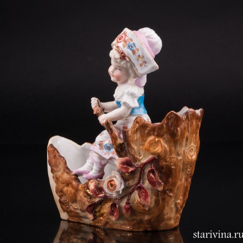 Девочка на кораблике, вазочка, Германия, нач. 20 в