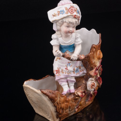 Девочка на кораблике, вазочка, Германия, нач. 20 в