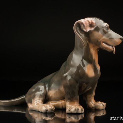 Щенок таксы с завернутым ухом, Royal Copenhagen, Дания, 1960 гг