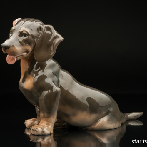 Щенок таксы с завернутым ухом, Royal Copenhagen, Дания, 1960 гг