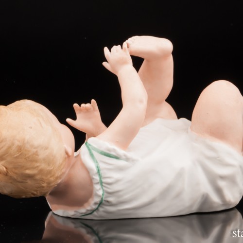 Фигурка из фарфора Малыш для фортепиано, Heubach, Германия, кон. 19 в.