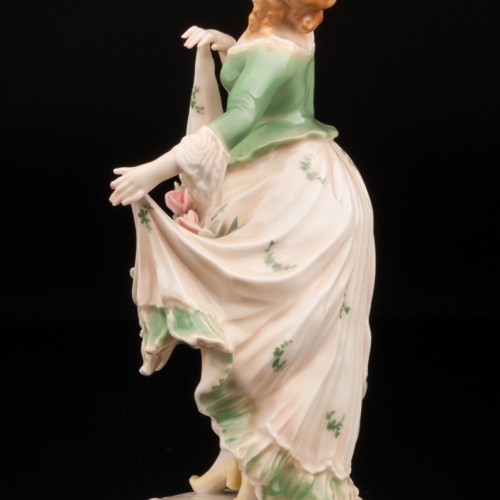 Девушка с розами в подоле, Karl Ens, Германия, 1920-30 гг