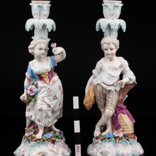 Парные подсвечники с юной парой, Франция, кон. 19 в