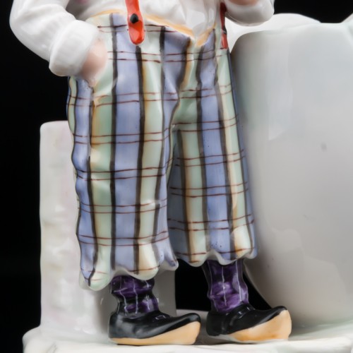 Мальчик с яблоком, E. A. Muller, Германия, 1890-1927 гг