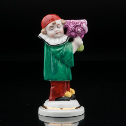 Мальчик-Пьеро с букетом цветов, Sitzendorf, Германия, пер. пол. 20 в