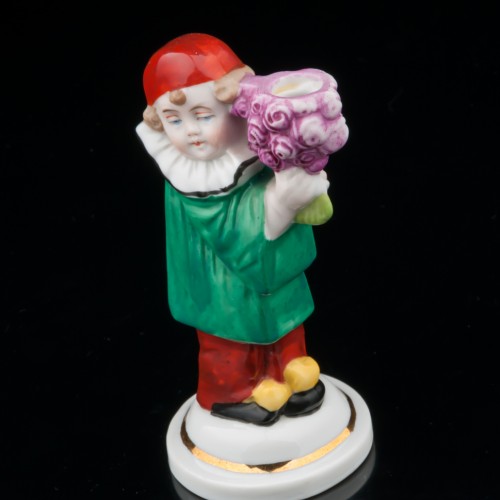 Мальчик-Пьеро с букетом цветов, Sitzendorf, Германия, пер. пол. 20 в