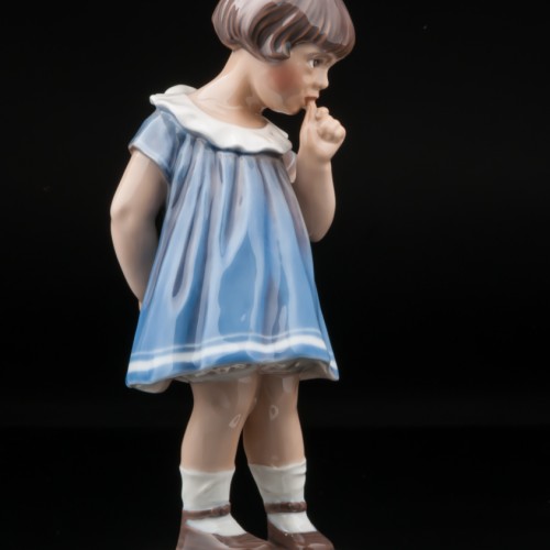 Девочка с пальцем во рту, Dahl Jensen, Дания