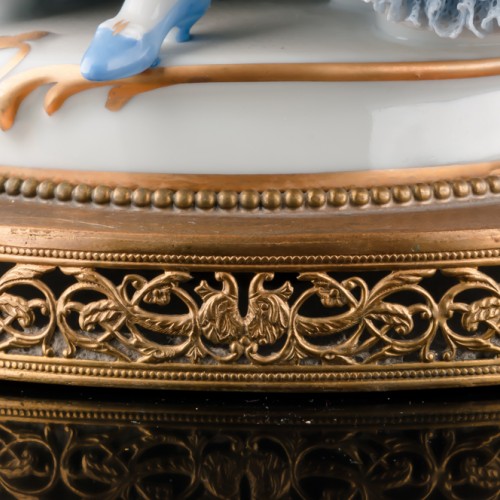 Лампа, дама в голубом, кружевная, Muller & Co, Германия, до 1927 г