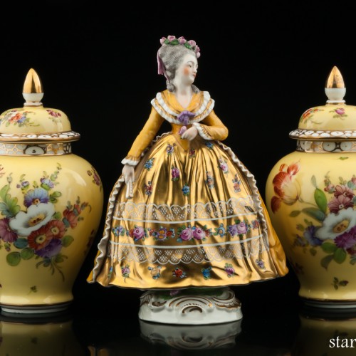 Дама в желтом платье с веером, Carl Thieme, Германия, кон. 19 - нач. 20 вв