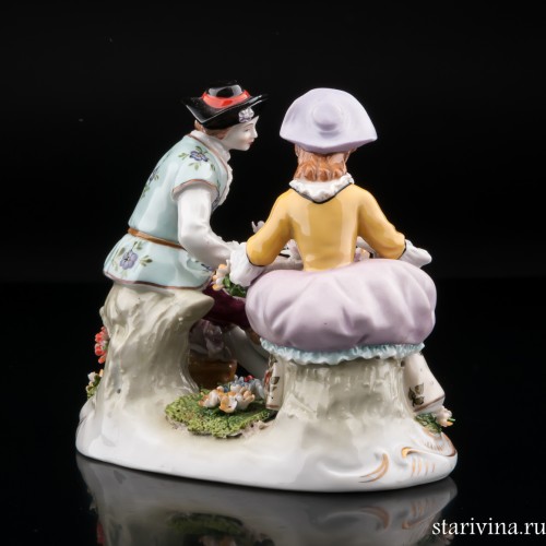 Пара с цветочной гирляндой, Sitzendorf, Германия, после 1950 г