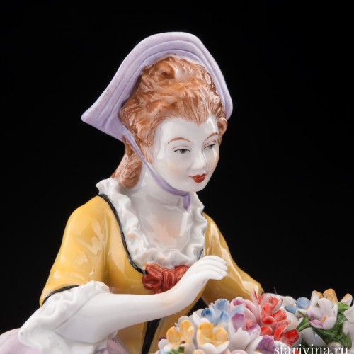 Пара с цветочной гирляндой, Sitzendorf, Германия, после 1950 г