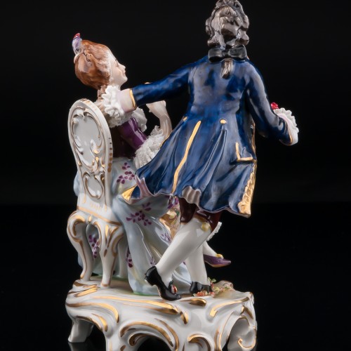 Пара, кавалер с цветком, дама с бокалом на кресле, Volkstedt, Германия, до 1935 г