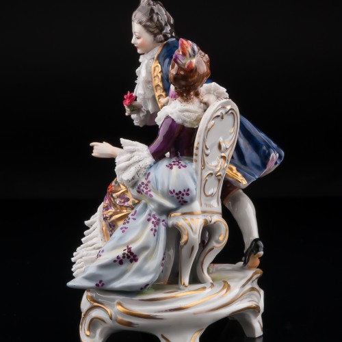 Пара, кавалер с цветком, дама с бокалом на кресле, Volkstedt, Германия, до 1935 г