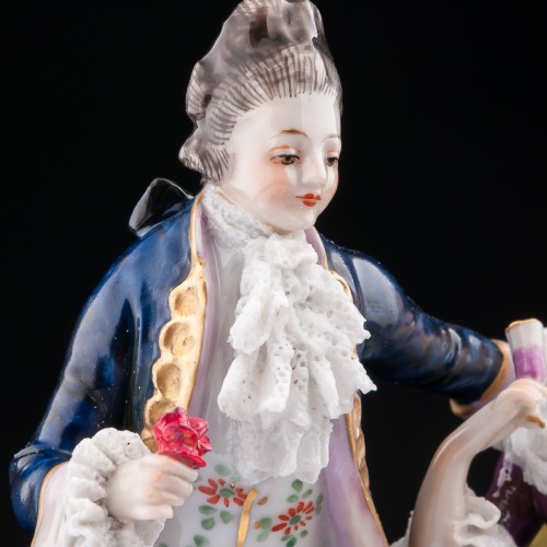 Пара, кавалер с цветком, дама с бокалом на кресле, Volkstedt, Германия, до 1935 г