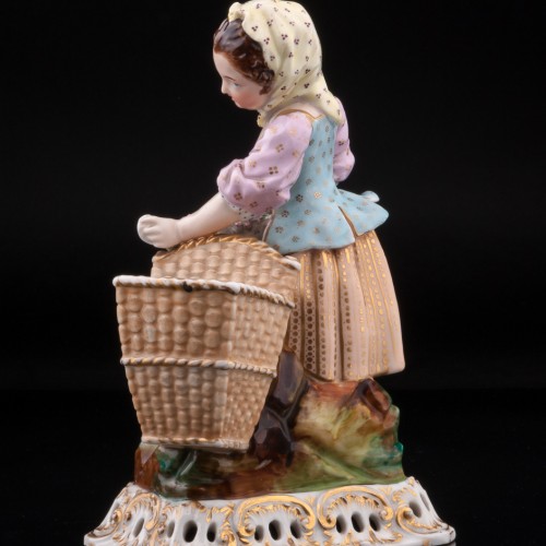 Девушка с корзиной, Jacob Petit, Франция, нач. 19 в