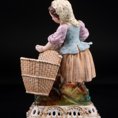 Девушка с корзиной, Jacob Petit, Франция, нач. 19 в