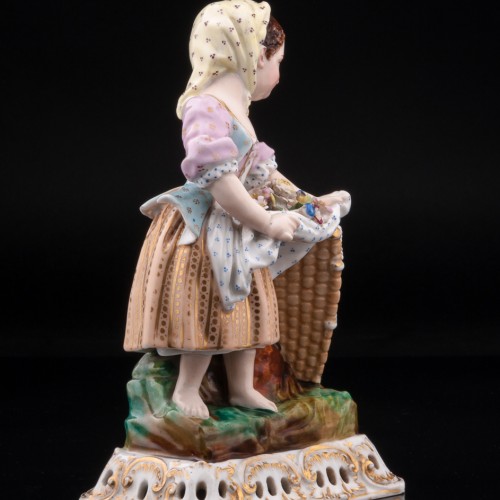 Девушка с корзиной, Jacob Petit, Франция, нач. 19 в