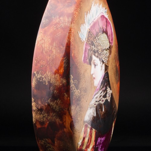 Декоративная ваза с портретом дамы, Сен-Дени, Франция, сер. 19 в