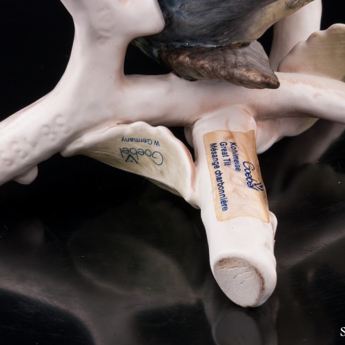 Большая синица на ветке, Goebel, Германия