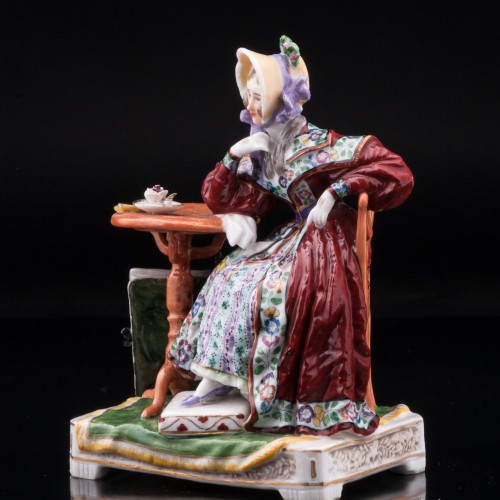 Мечтающая девушка у столика, Dressel, Kister & Co, Германия, 1907-20 гг