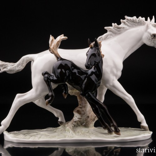 Лошадь с жеребёнком, Hutschenreuther, Германия, 1970 гг