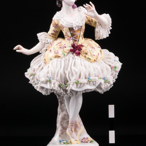 Дама в розовой шляпке, кружевная, Volkstedt, Германия, до 1935 г