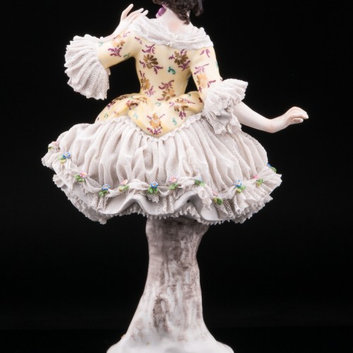 Дама в розовой шляпке, кружевная, Volkstedt, Германия, до 1935 г