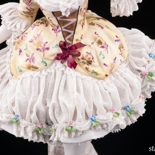 Дама в розовой шляпке, кружевная, Volkstedt, Германия, до 1935 г