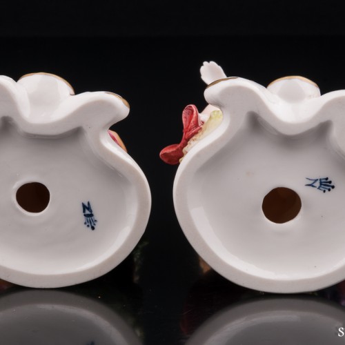 Мальчик с голубем и девочка с корзиной, Capodimonte, Италия, сер. 20 в