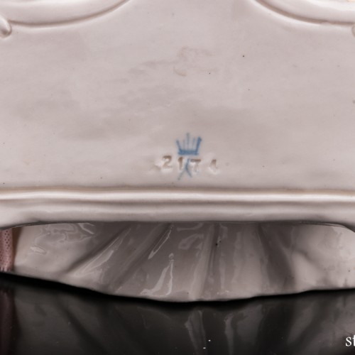 Дама с девочкой на диване, кружевная, Ackermann & Fritze, Германия, пер. пол. 20 в