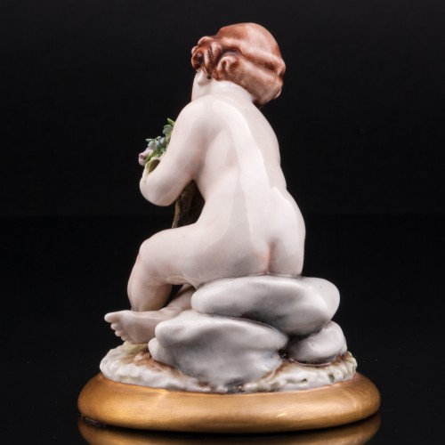 Путти с букетом цветов, Capodimonte, Италия, сер. 20 в