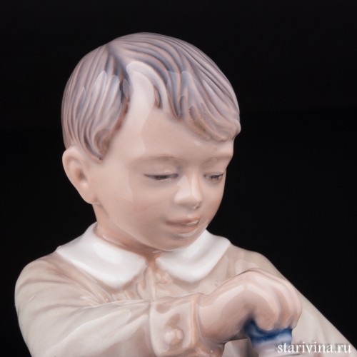 Мальчик с юлой, Dahl Jensen, Дания