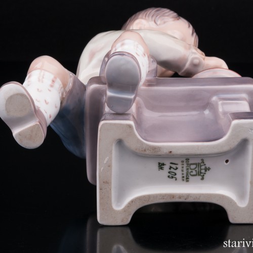 Мальчик с юлой, Dahl Jensen, Дания