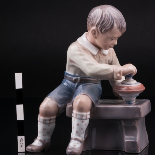 Мальчик с юлой, Dahl Jensen, Дания