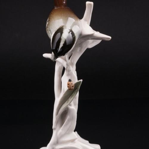 Птица на ветке с божьей коровкой, Karl Ens, Германия