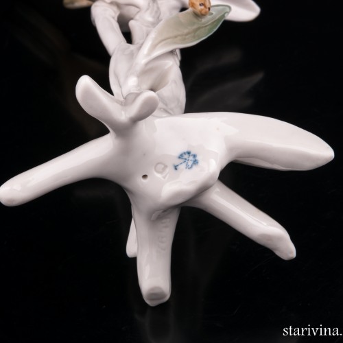 Птица на ветке с божьей коровкой, Karl Ens, Германия