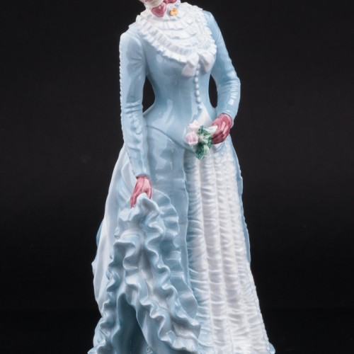 1878: Платье с турнюром, Royal Worcester, Великобритания, 1990 г