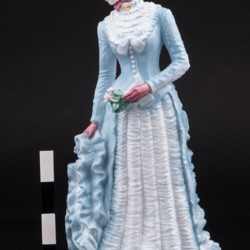 1878: Платье с турнюром, Royal Worcester, Великобритания, 1990 г