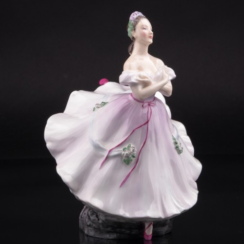 Балерина в розовом, Royal Doulton, Великобритания, 1952 г