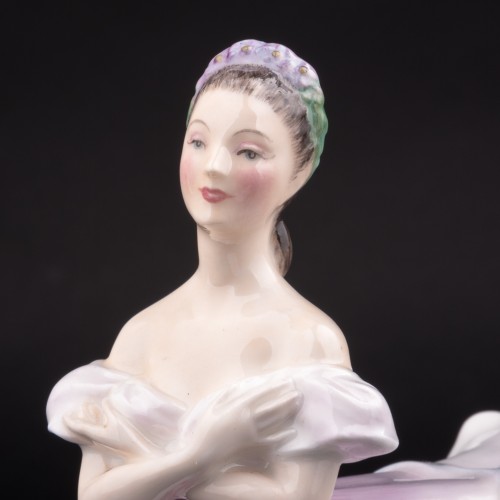 Балерина в розовом, Royal Doulton, Великобритания, 1952 г