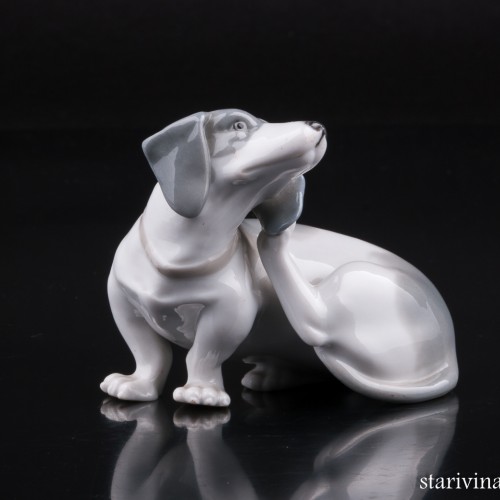 Такса чешет ухо, Metzler & Ortloff, Германия, 1890-45 гг