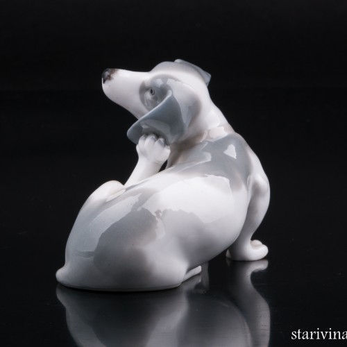 Такса чешет ухо, Metzler & Ortloff, Германия, 1890-45 гг